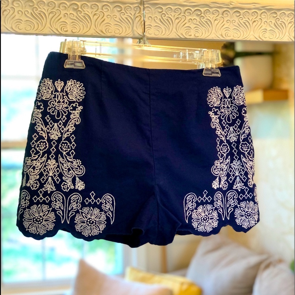 H&M High-Waisted Short-Shorts - Deep Blue w/White Floral Stitching - Size 8 NWOT
